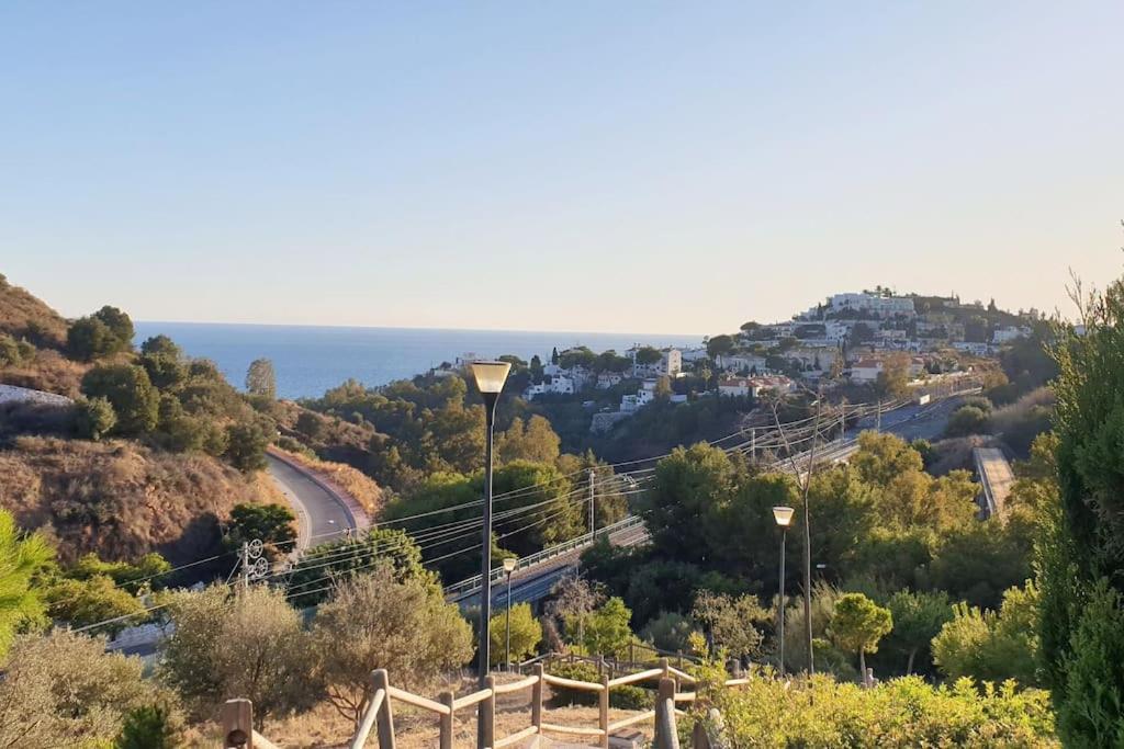 Luxury Penthouse With Sea&Mountain Views & Hot Tub - Tranquility & Rest Apartment Benalmadena Exterior photo